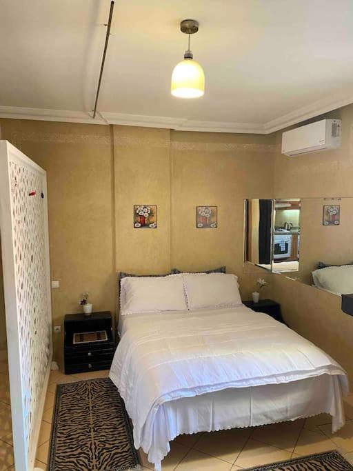 Superbe Appartement A Gueliz มาร์ราเกช ภายนอก รูปภาพ